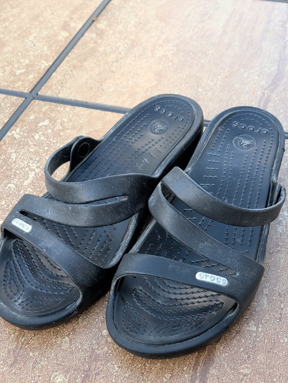 CROCS Women's Black Triple-Strap Comfort Sandals